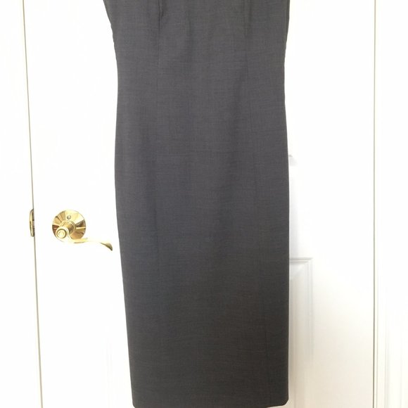 (SOLD) Mid-grey light wool sheath dress by Club Monaco, size US4 - Picture 5 of 6
